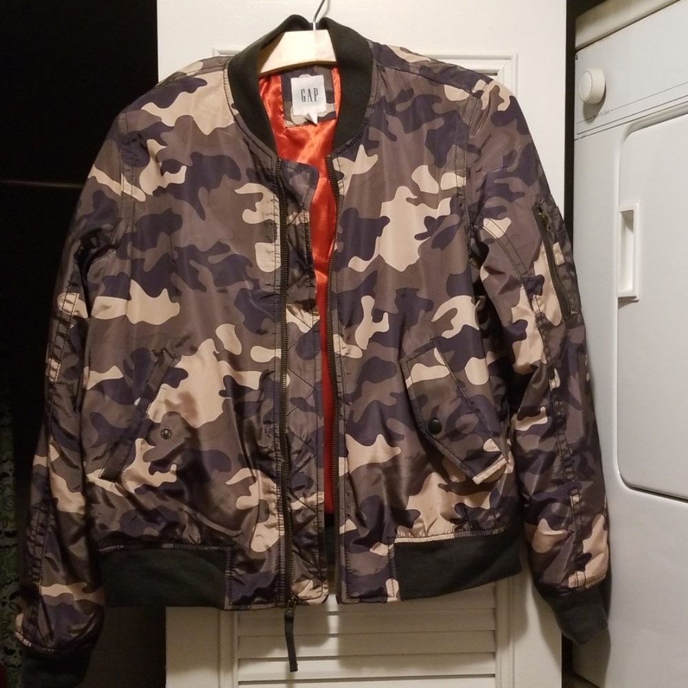 Gap camo bomber jacket